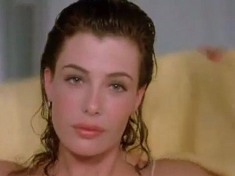 Kelly LeBrock Body Measurements Including Height, Weight, Dress Size