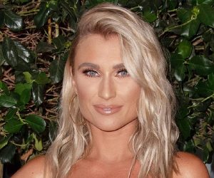 Billie Faiers Dress Size Weight Bra Size Breasts